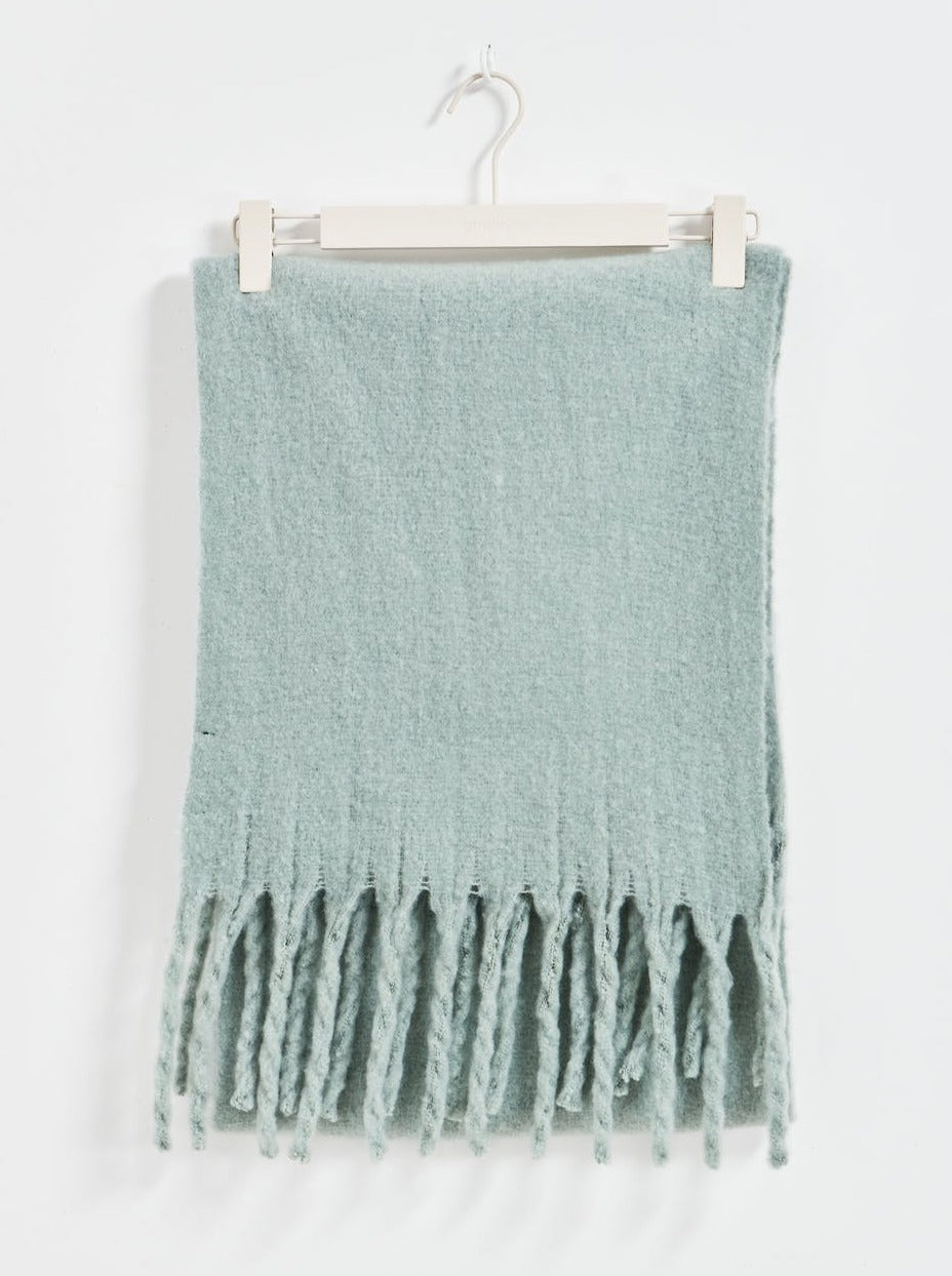Modelo Soft & Chunky Scarf