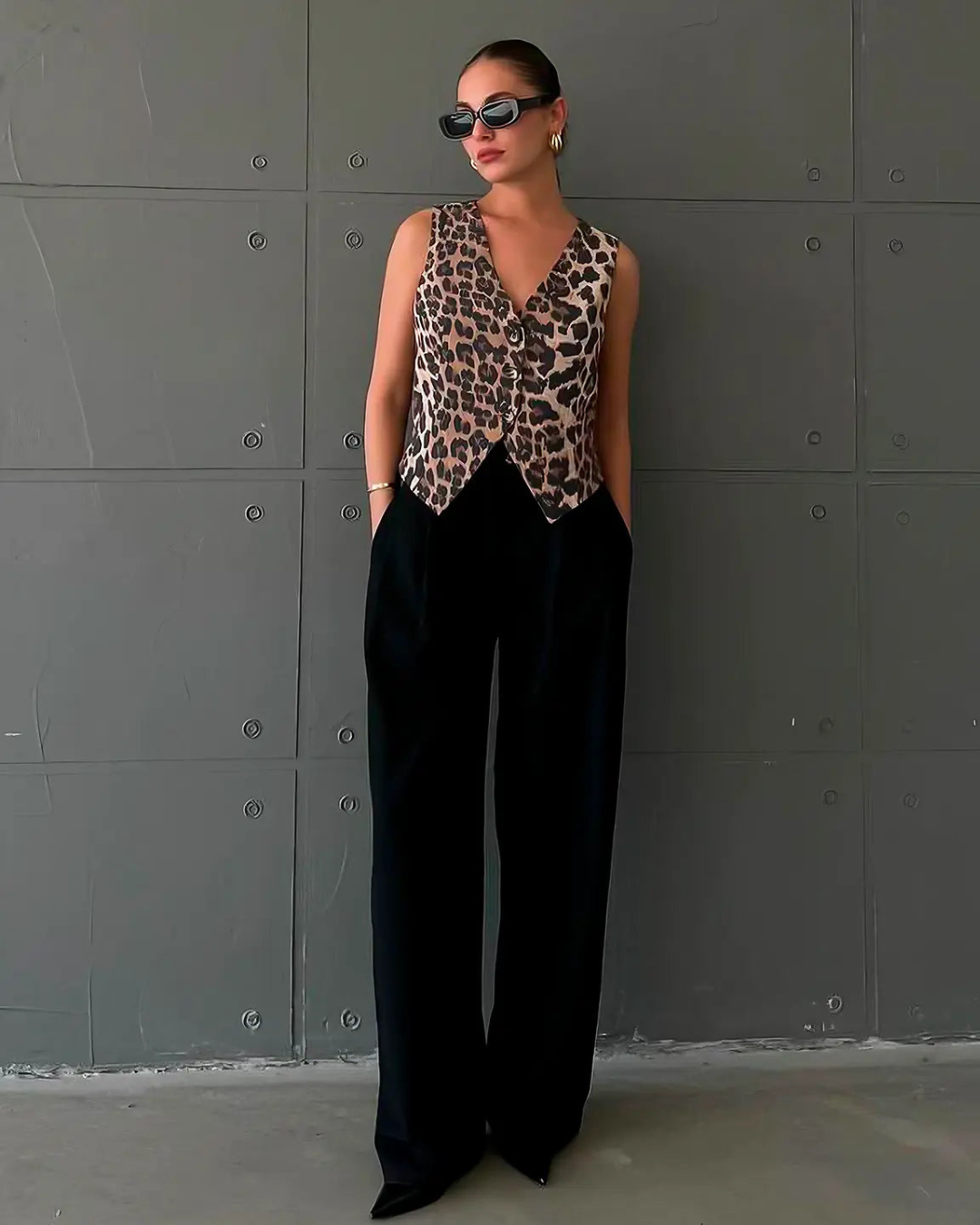 Modelo Leopard Vest