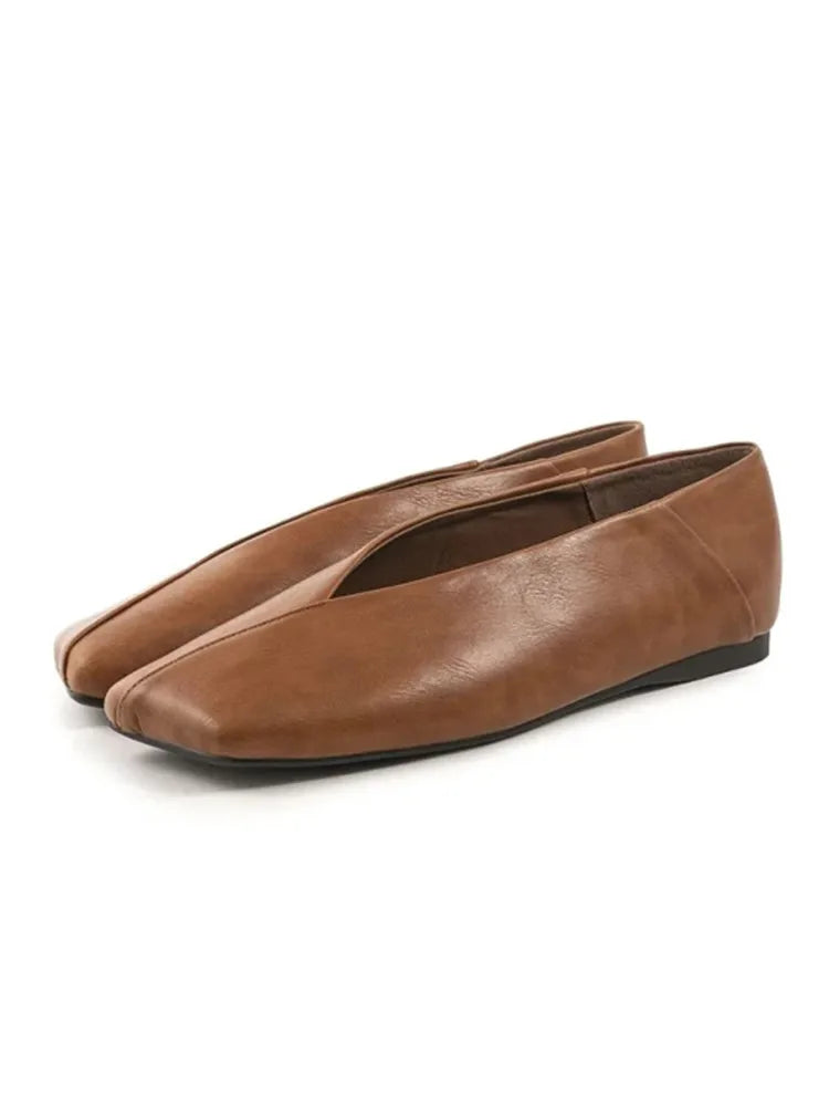 Moreno Italia Wide-Toe Ballet Flats