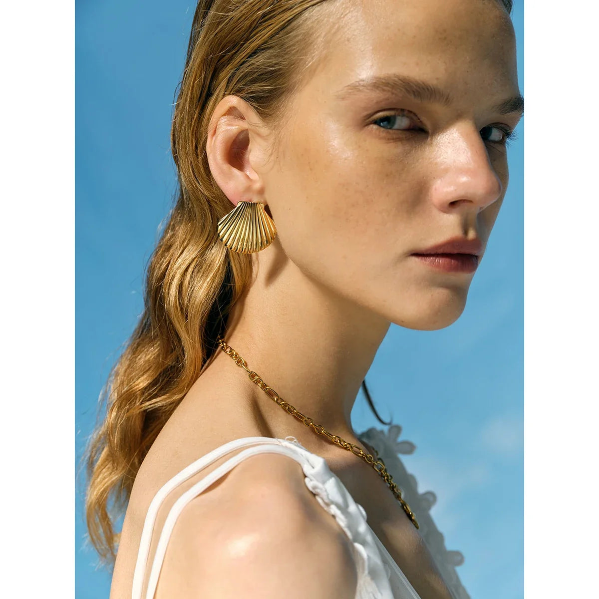 Coco & Verde Seashell Earrings