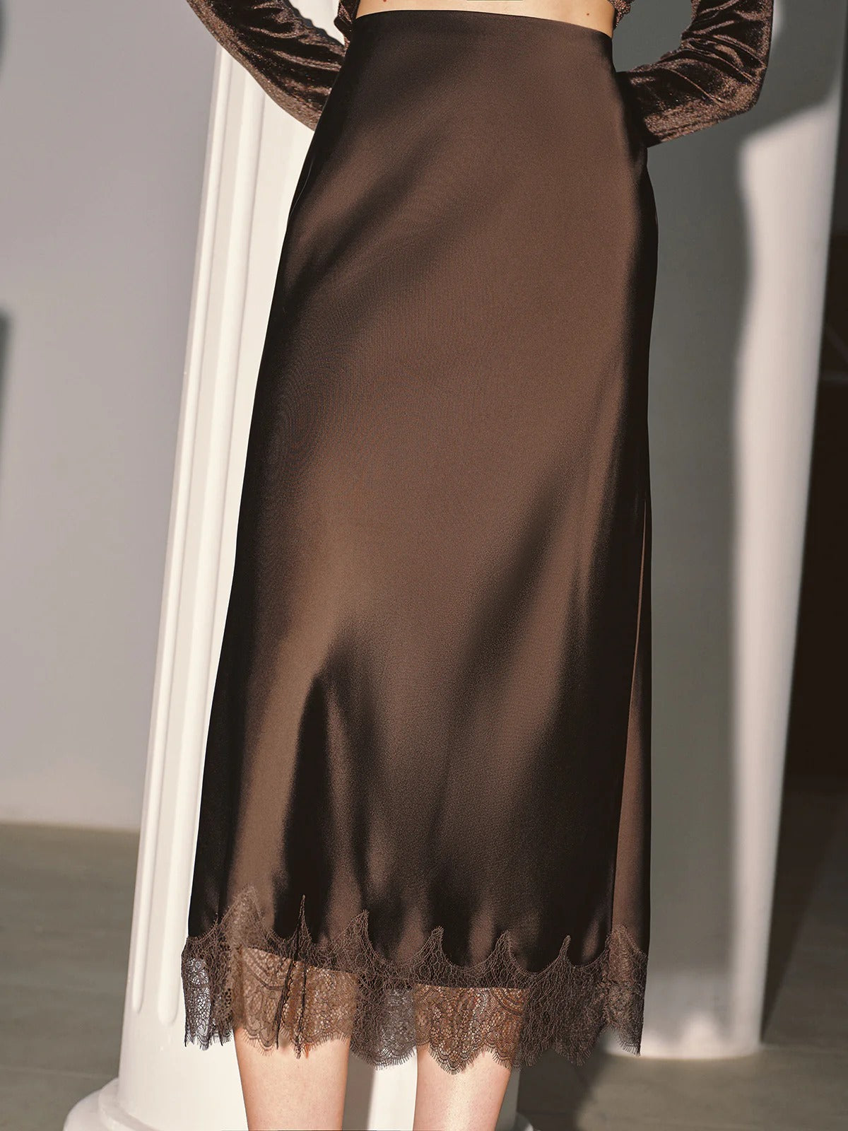 Dina Tricot Lace Trim Midi Skirt