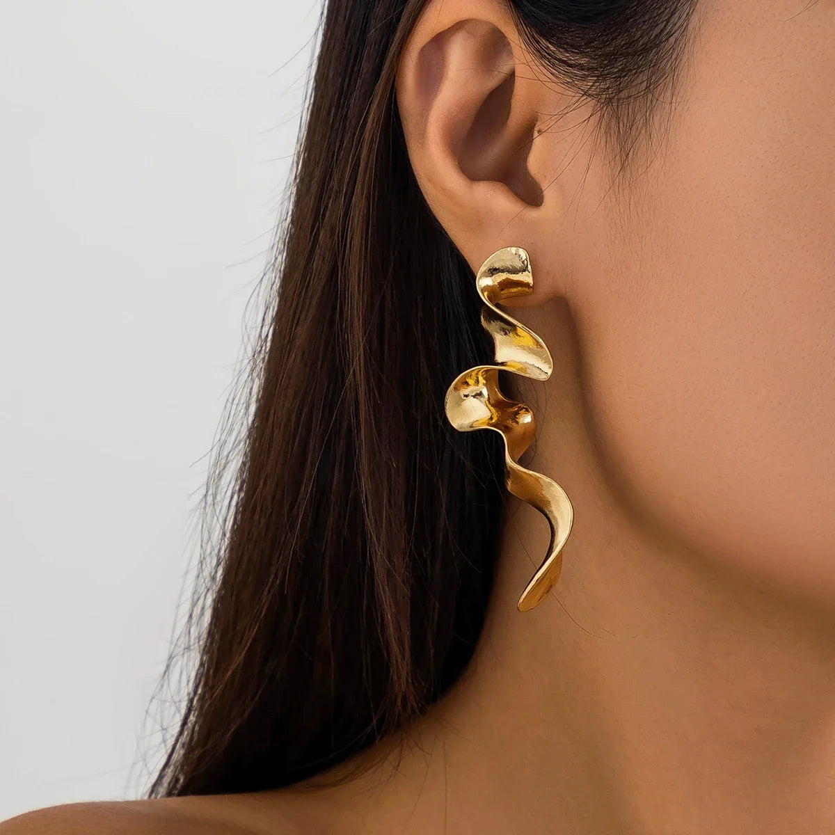 Coco & Verde Twist Earrings
