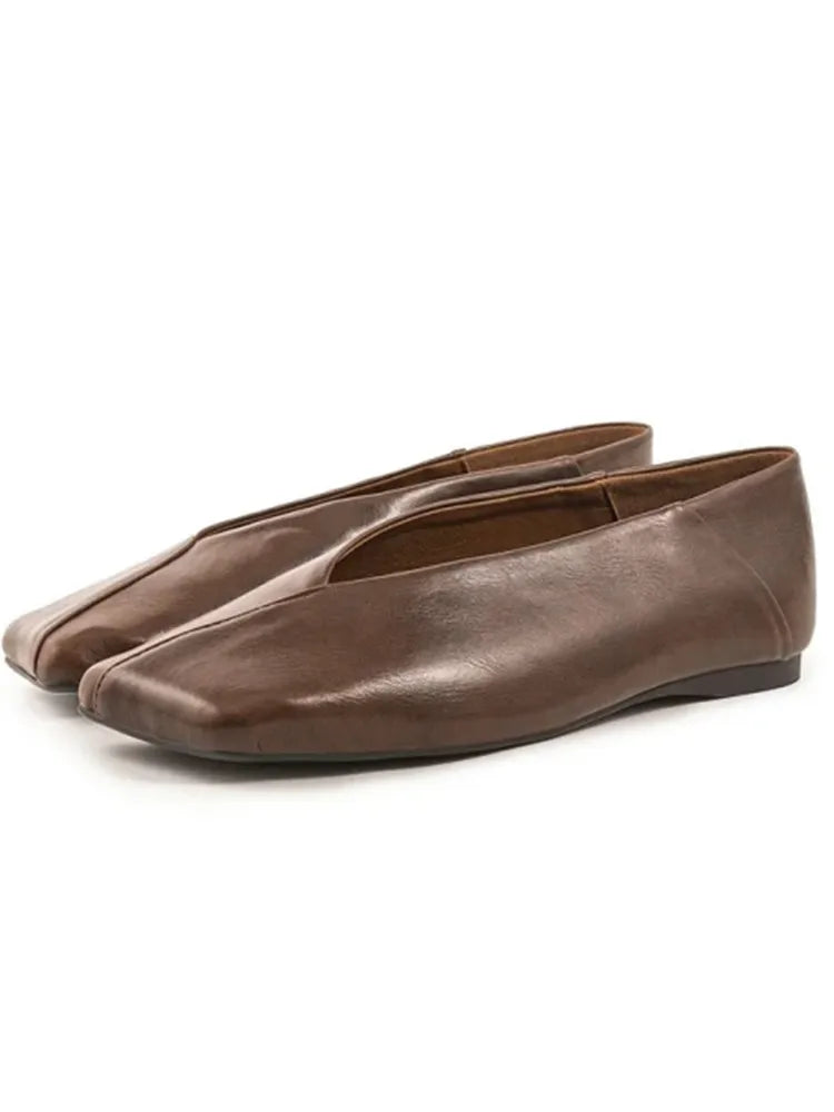 Moreno Italia Wide-Toe Ballet Flats