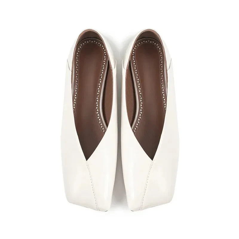 Moreno Italia Wide-Toe Ballet Flats