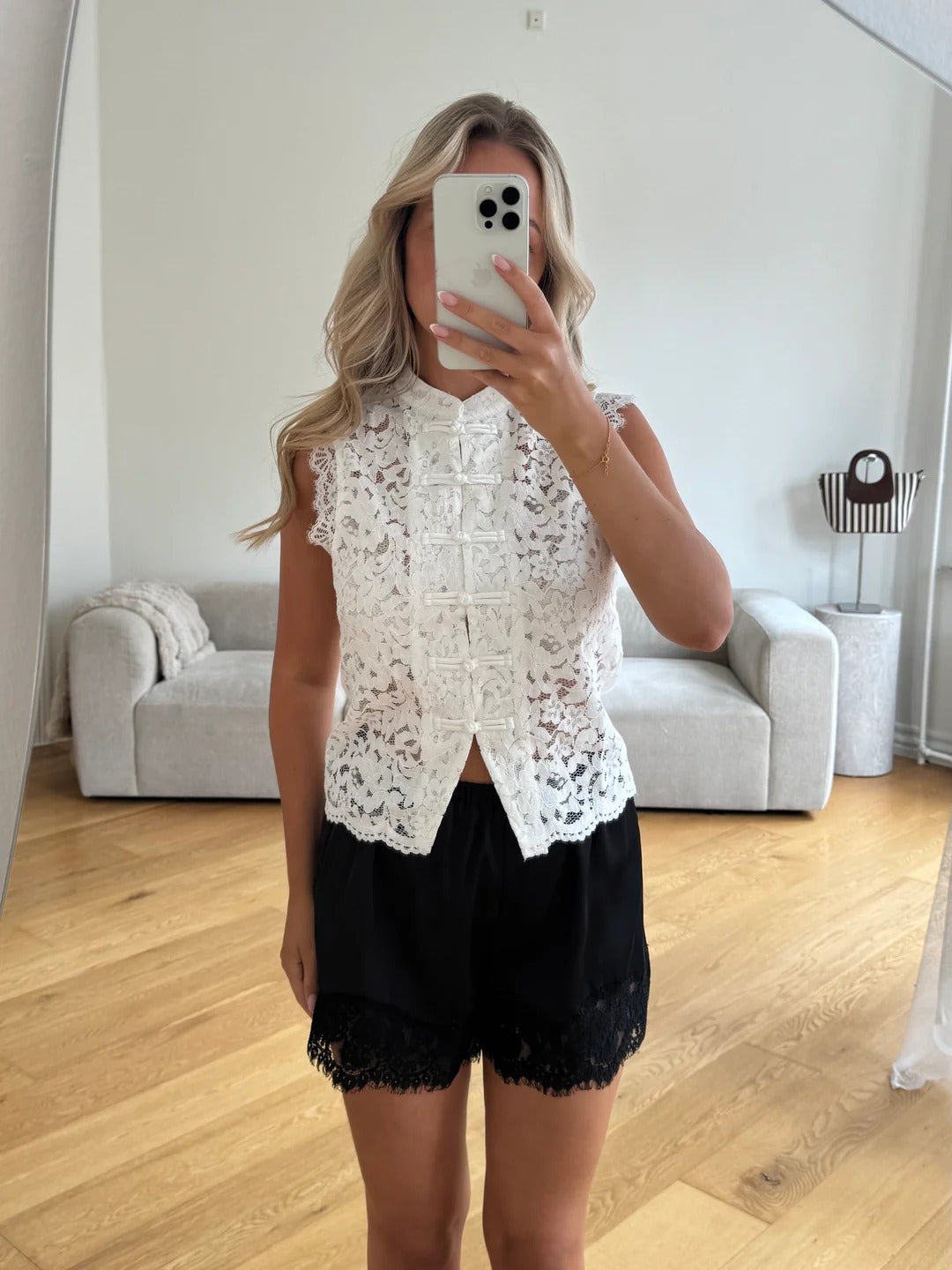 Vintage Century Mandarin Sleeveless Lace Top